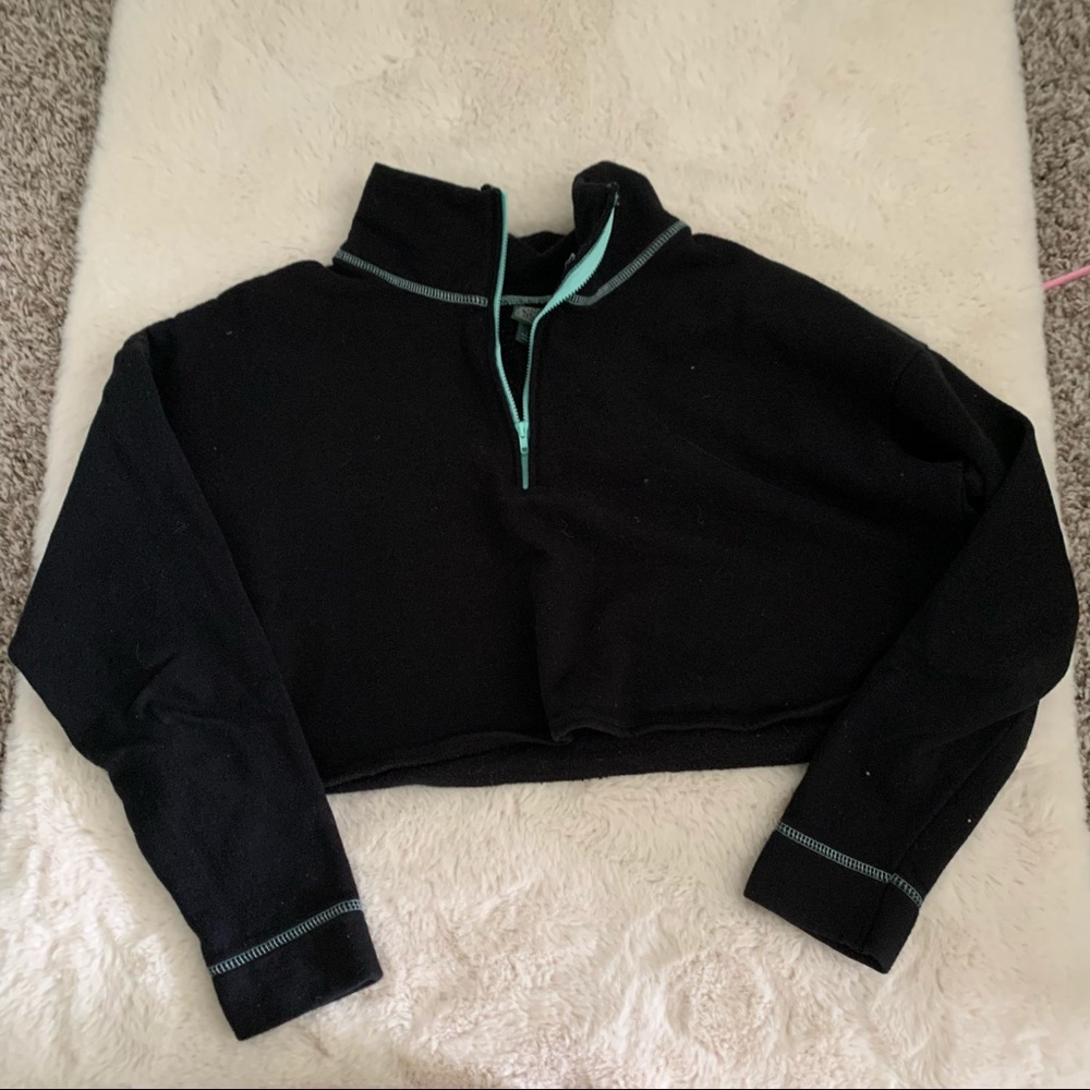 Cropped sweatshirt